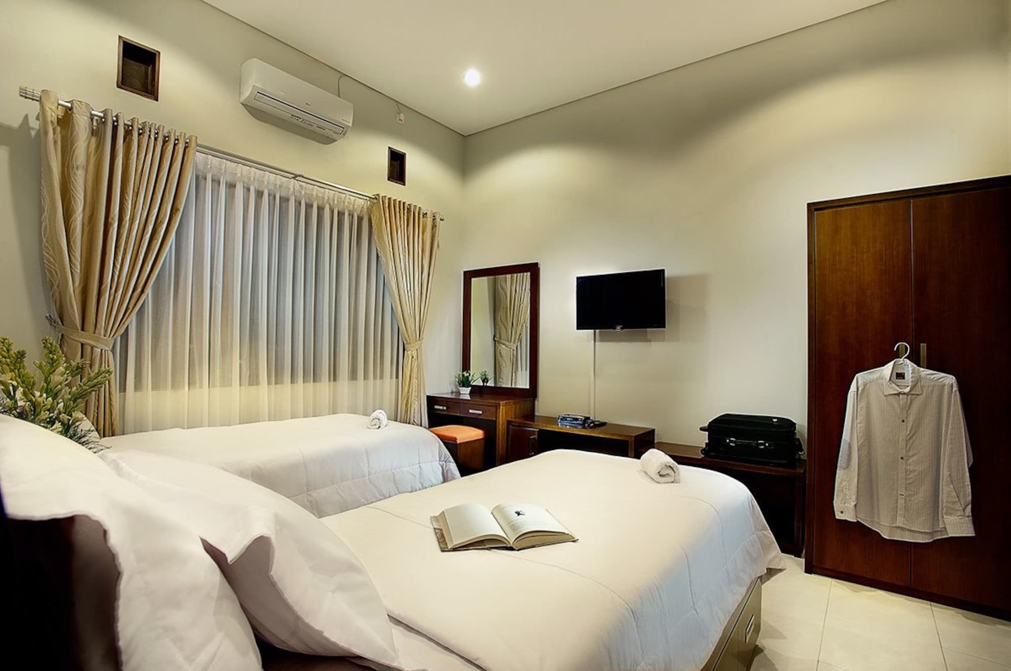 Omah Garuda Homestay Pakualaman Buitenkant foto